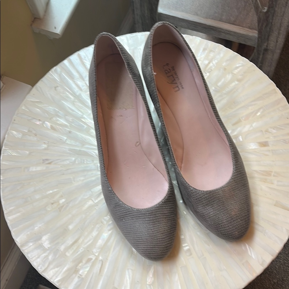 Taryn Rose Gray Wedge Shoes with Suede Finish, Size 8.5